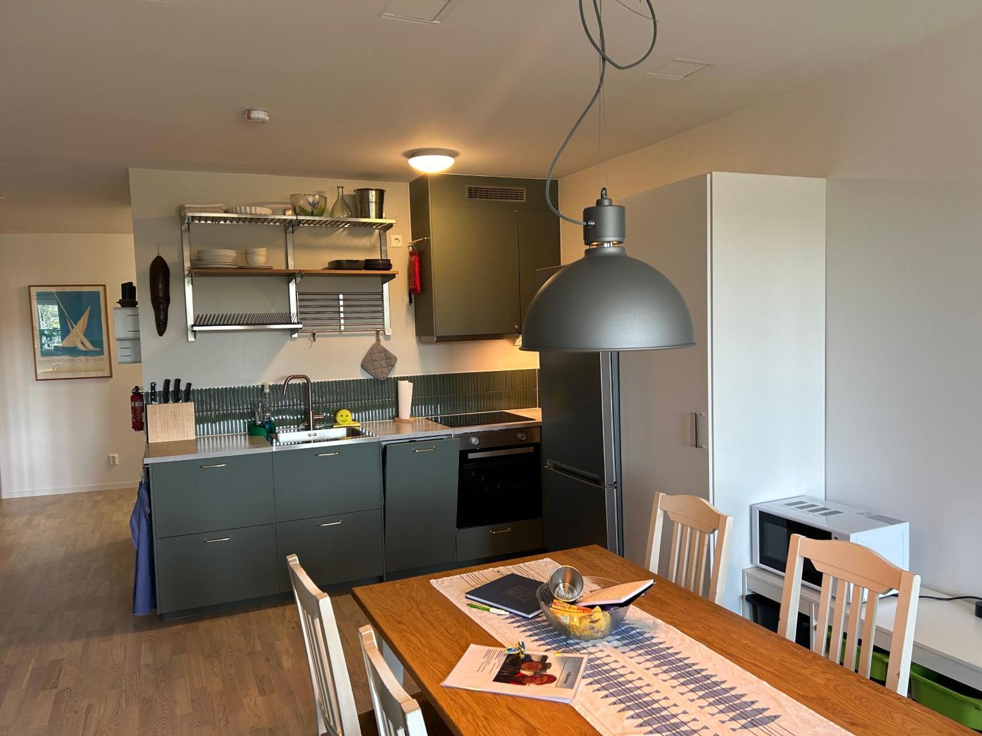 Newly Built Bright Apartment, Close To Everything If You Want To Visit Stockholm, You Will Find The Perfect Accommodation Here! Ferry Line 80 Makes It Very Convenient And Easy To Get To The City Center Nacka Zewnętrze zdjęcie